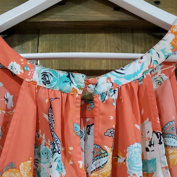 Torrid Coral Paisley Top - Picture 5 of 7